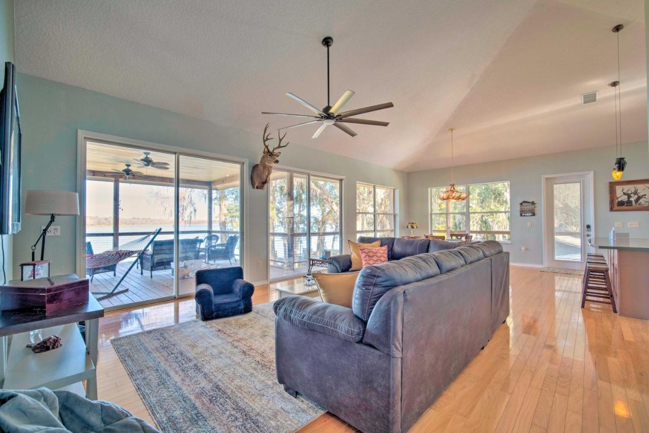 Lakefront Crystal River Home With Private Dock! エクステリア 写真