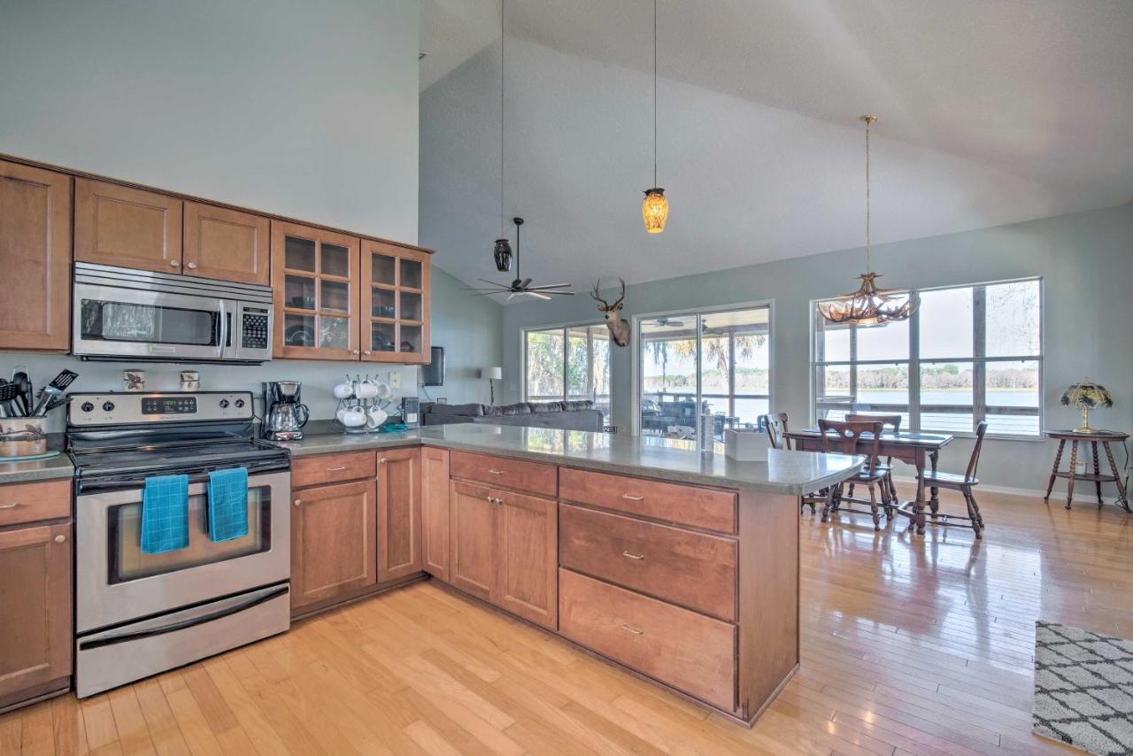 Lakefront Crystal River Home With Private Dock! エクステリア 写真